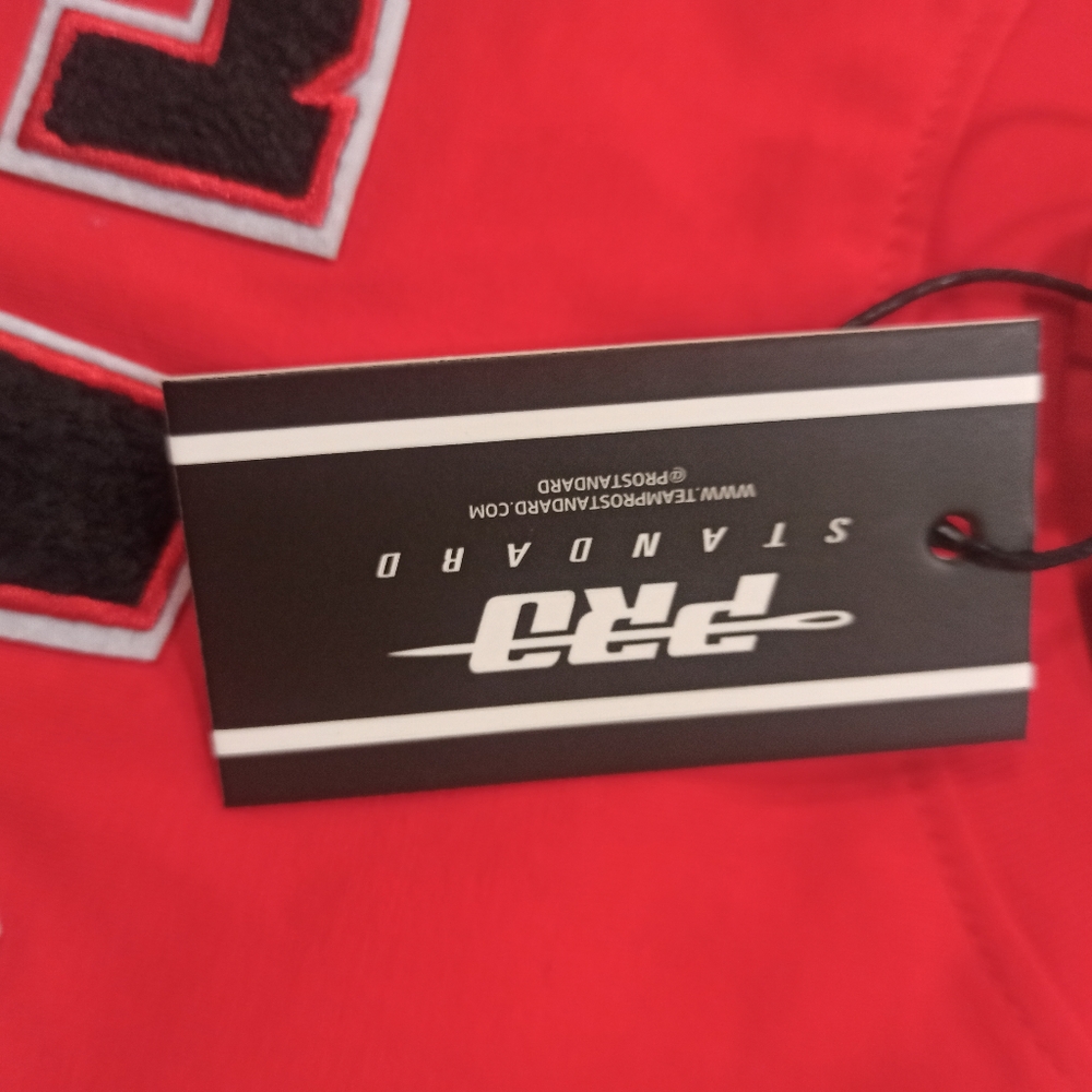 Pro Chicago bulls pullover short sleeve t-shirt. Size medium - Picture 9 of 13